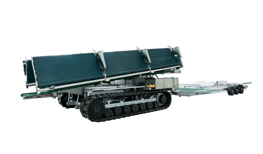 Our-chicken-catching-machine-6-m-has-a-6-meter-harvest-width. Our chicken catching machine 6 m has a 6 meter harvest width.